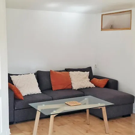 Loft Avec Jardin Apartment